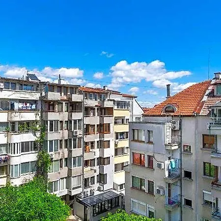 Хотел Joy Center Private Parking 5*